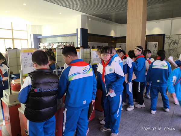 福州科技館科普大篷車走進永泰縣實驗小學(xué)