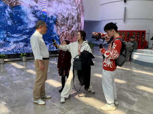福州科技館與福建少兒頻道共同舉辦科普小記者實(shí)踐活動