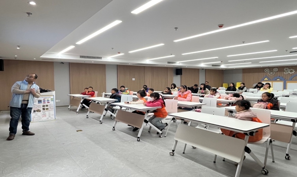 探索航天科技，培育未來人才?。Ｖ菘萍拣^航天主題活動回顧