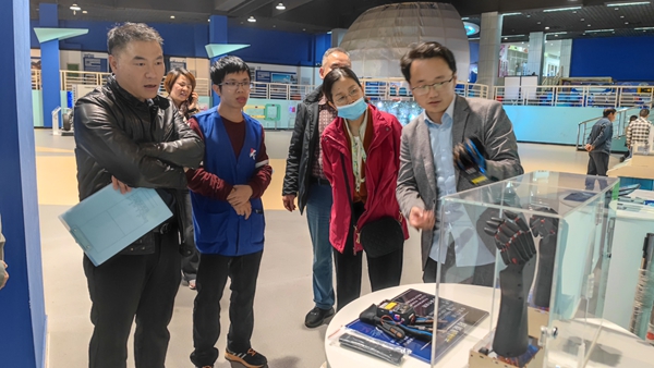 福州科技館腦科學(xué)AI智能展品驗收