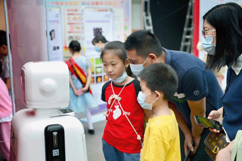 2021年福州市科技活動周開幕，眼健康科普體驗吸引百人圍觀