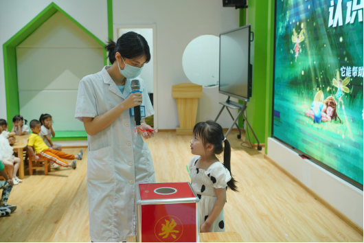 臺(tái)江區(qū)寧化幼兒園分園聯(lián)合福州科技館眼健康分館舉辦2022年福州市全國(guó)科普日活動(dòng)