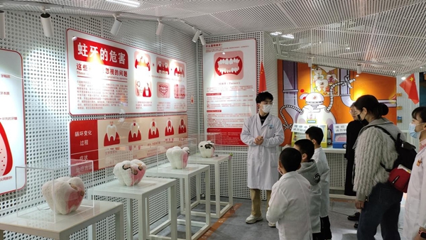 美蒂斯口腔科普教育基地“我是小牙醫(yī)”社會(huì)實(shí)踐營(yíng)活動(dòng)