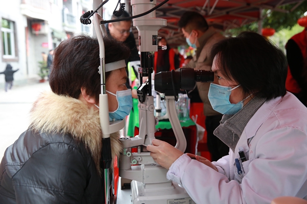 福州科技館眼健康分館參加2024年省、市“三下鄉(xiāng)”集中服務(wù)活動