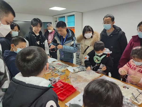 “樂學(xué)科學(xué)，歡慶元宵”人工智能科普活動