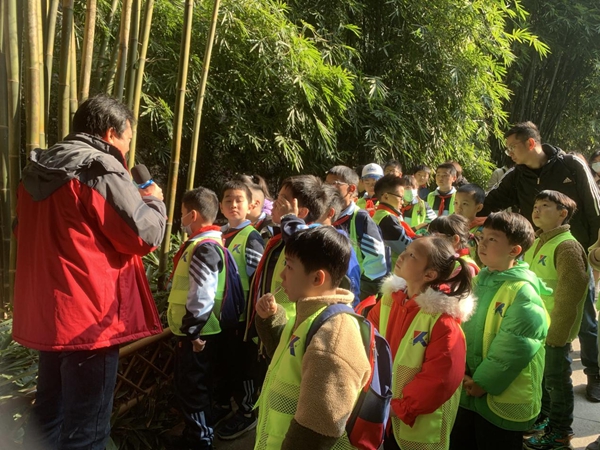 福州科技館開展312植樹節(jié)——“擁抱春天，探索大自然的奧秘”分館研學活動