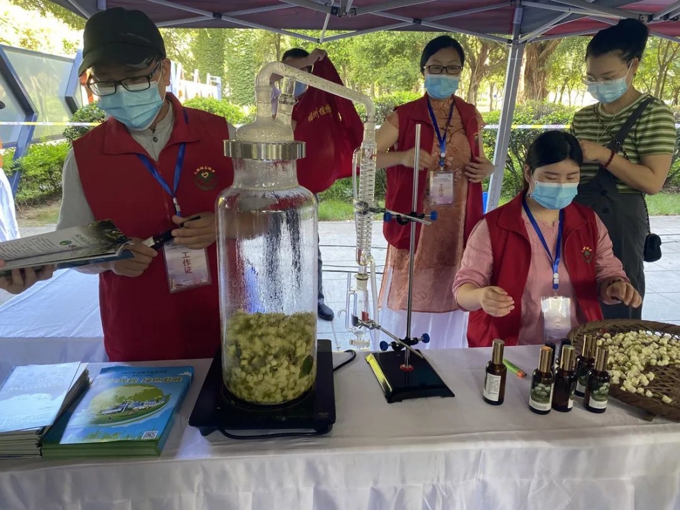 福州科技館舉行全國科普日科普場館“1+N”志愿服務(wù)活動