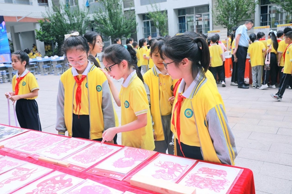 2024年“筑夢(mèng)未來(lái)”大型科普活動(dòng)暨“閩都科普校園行”在永泰縣第三實(shí)驗(yàn)小學(xué)順利舉辦