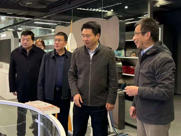 福建省科協(xié)領導調研福州科技館