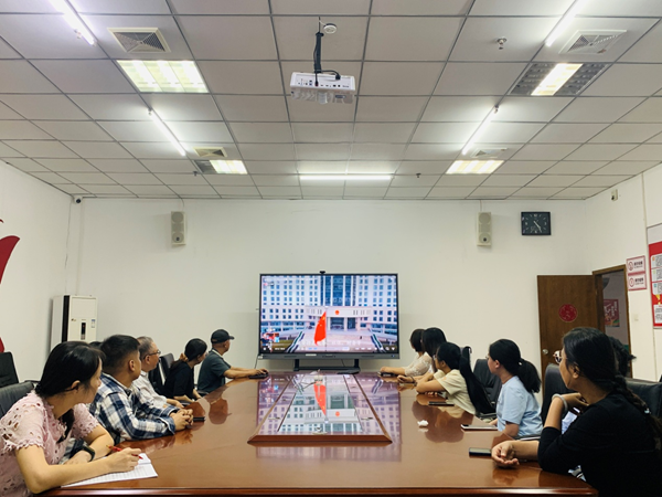 福州科技館組織觀看廉政教育警示片《扣好年輕干部廉潔從政第一粒扣子》