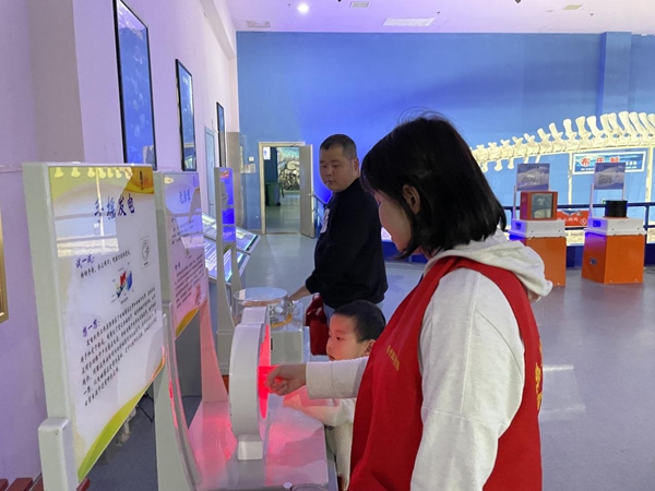 2023年福州科技館分館游學(xué)系列活動(dòng)暨3.3“世界野生動(dòng)植物日——野生動(dòng)植物保護(hù)伙伴關(guān)系之中華白海豚傘護(hù)效應(yīng)